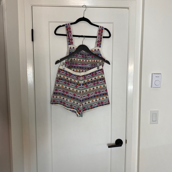 Zara limited Edition Embroidered Short - Picture 2 of 7